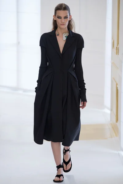 Look 22